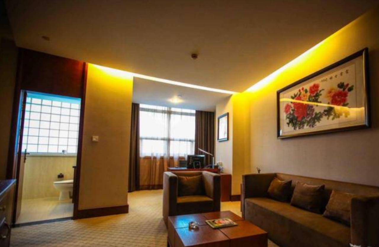 Noble Center Hotel Shanghai Esterno foto