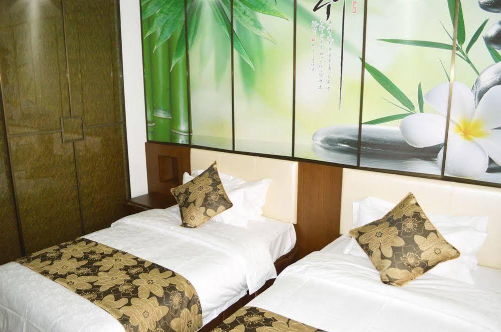 Noble Center Hotel Shanghai Esterno foto